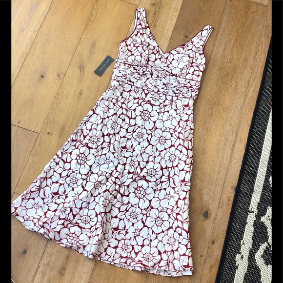 Ann Taylor Dresses & Skirts - Ann Taylor silk red white floral whimsical dress 6